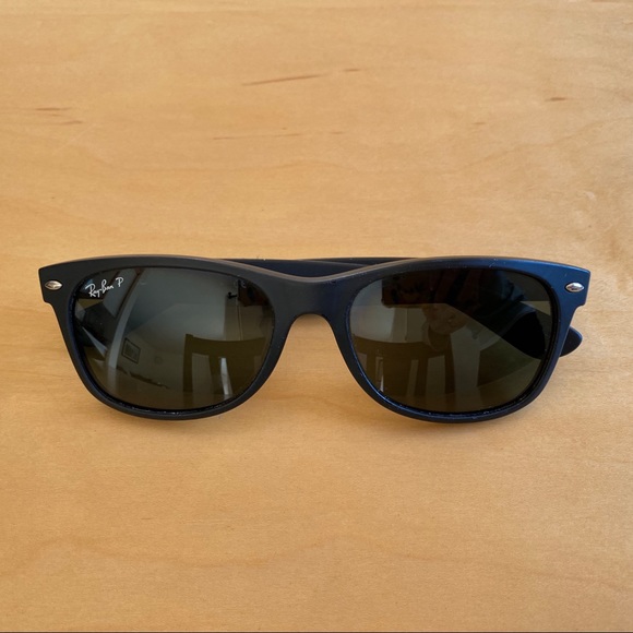 RayBan New Wayfarer Classic sunglasses - Picture 2 of 5